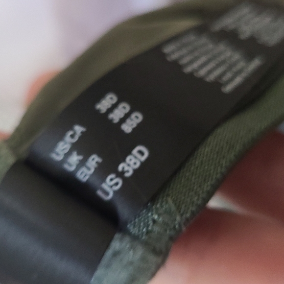 2x DKNY Underwire Bra 38D - Picture 2 of 3